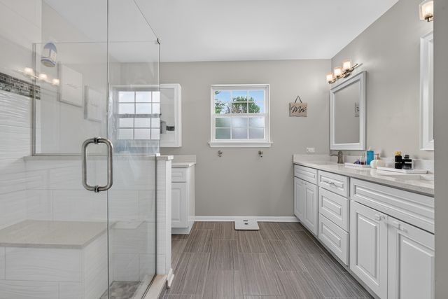 8024 Connor Drive, Long Grove, IL 60047