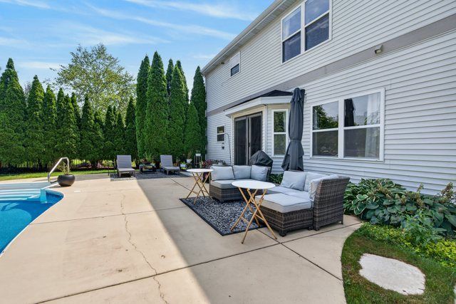 8024 Connor Drive, Long Grove, IL 60047