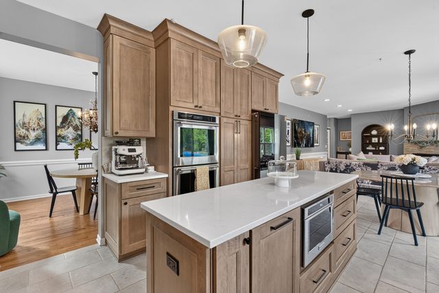8024 Connor Drive, Long Grove, IL 60047