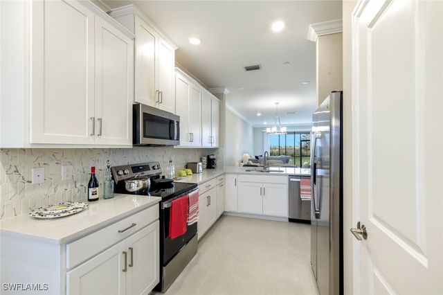 11811 VENETIAN LAGOON DR 102, Fort Myers, FL 33913