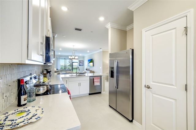 11811 VENETIAN LAGOON DR 102, Fort Myers, FL 33913