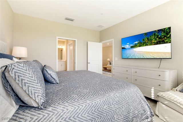 11811 VENETIAN LAGOON DR 102, Fort Myers, FL 33913