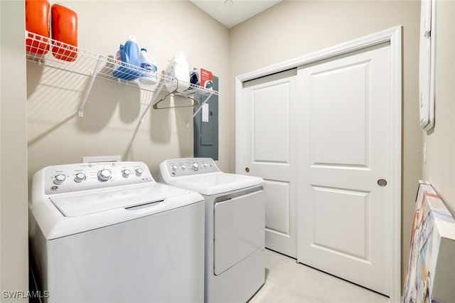 11811 VENETIAN LAGOON DR 102, Fort Myers, FL 33913