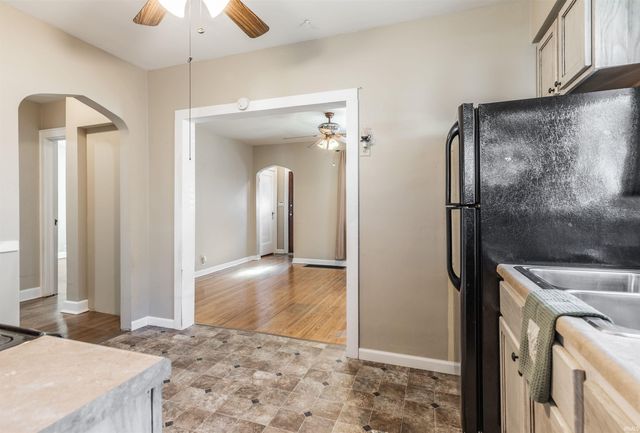 528 E Parkland Avenue, Evansville, IN 47711