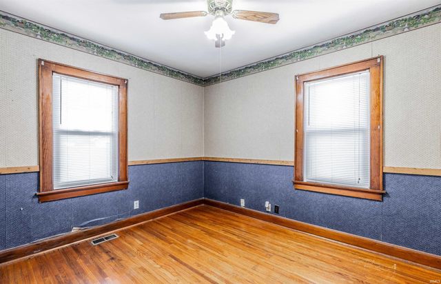 528 E Parkland Avenue, Evansville, IN 47711