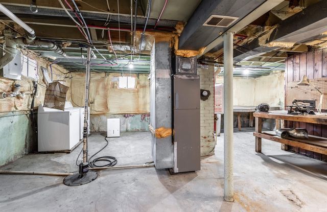 528 E Parkland Avenue, Evansville, IN 47711