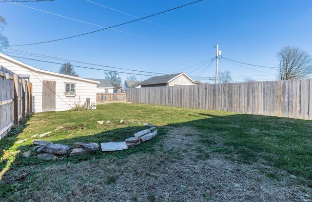 528 E Parkland Avenue, Evansville, IN 47711