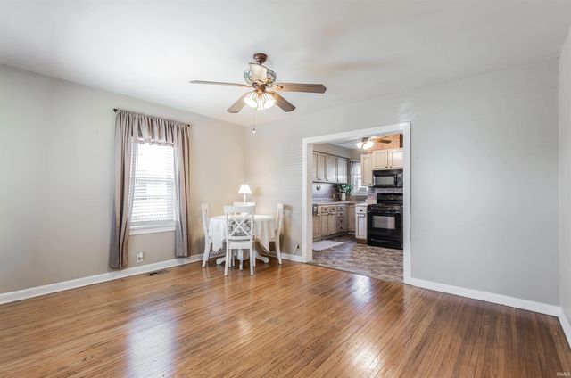 528 E Parkland Avenue, Evansville, IN 47711