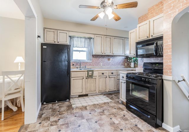 528 E Parkland Avenue, Evansville, IN 47711