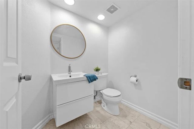 27 Almeria, Irvine, CA 92614