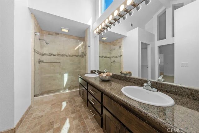 27 Almeria, Irvine, CA 92614
