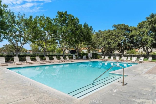 27 Almeria, Irvine, CA 92614