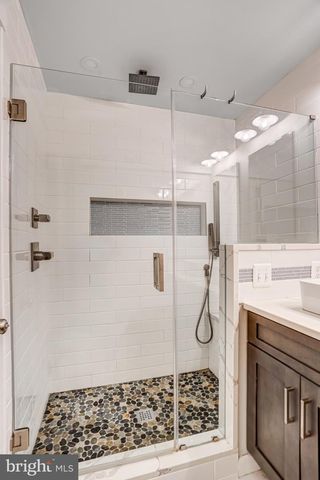 14712 BRADDOCK RD, Centreville, VA 20120