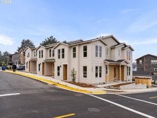 305 Se Jetty Ave B, Lincoln City, OR 97367