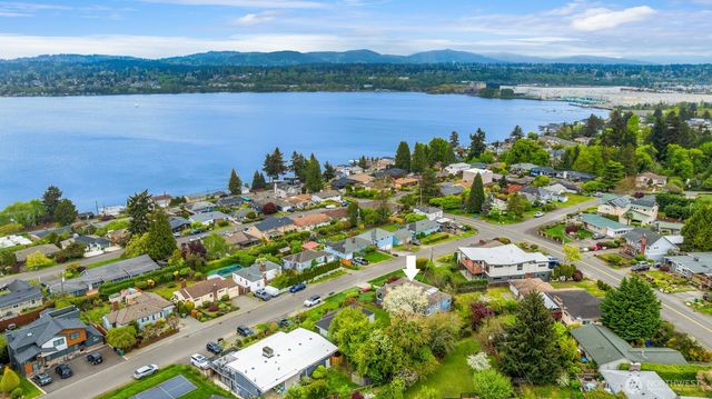 10945 Forest Avenue S, Seattle, WA 98178