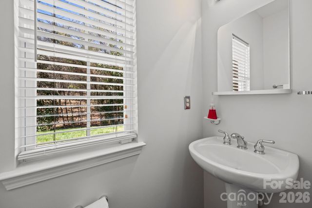 10400 Berkeley Woods Lane, Charlotte, NC 28277