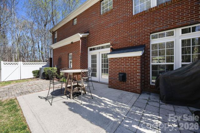 10400 Berkeley Woods Lane, Charlotte, NC 28277