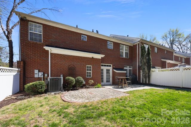 10400 Berkeley Woods Lane, Charlotte, NC 28277