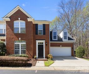 10400 Berkeley Woods Lane, Charlotte, NC 28277