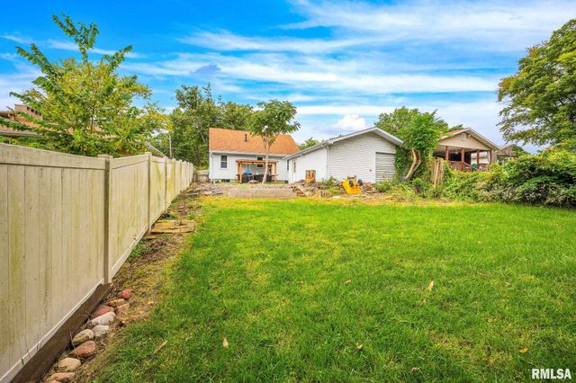 356 LAWNRIDGE Drive, Creve Coeur, IL 61610