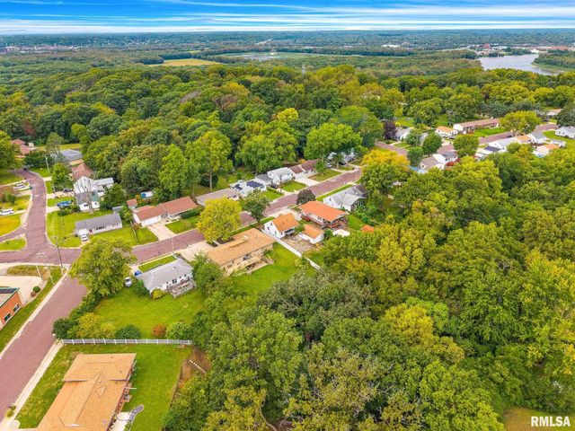 356 LAWNRIDGE Drive, Creve Coeur, IL 61610