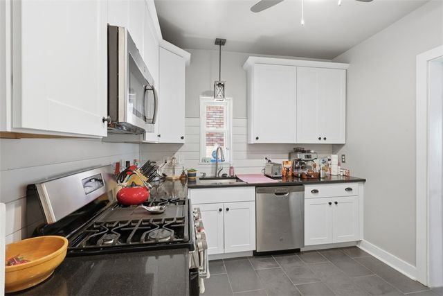 146 S Bryant Ave, Bellevue, PA 15202