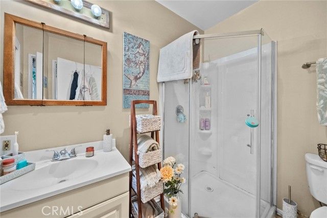 17518 Los Alimos, Granada Hills (los Angeles), CA 91344