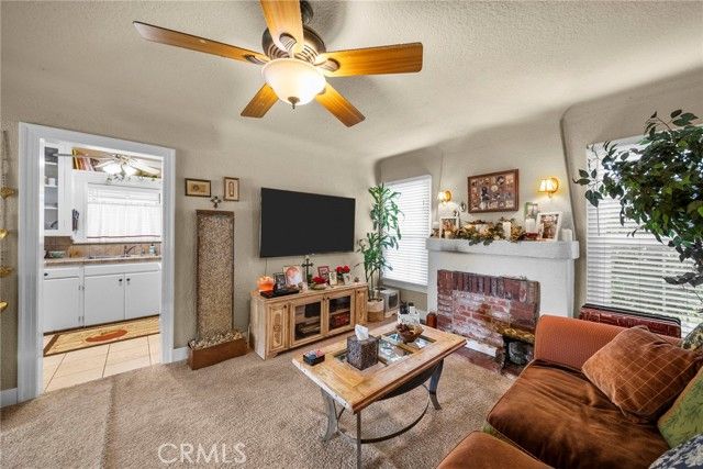 17518 Los Alimos, Granada Hills (los Angeles), CA 91344