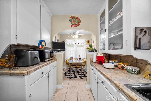 17518 Los Alimos, Granada Hills (los Angeles), CA 91344