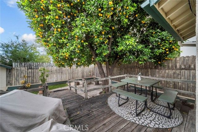 17518 Los Alimos, Granada Hills (los Angeles), CA 91344