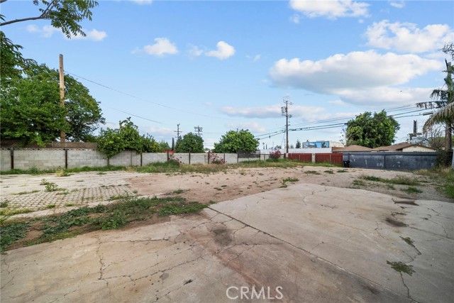 17518 Los Alimos, Granada Hills (los Angeles), CA 91344