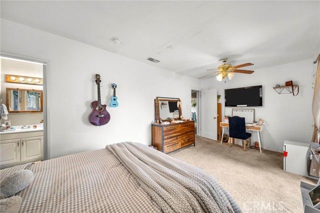 17518 Los Alimos, Granada Hills (los Angeles), CA 91344