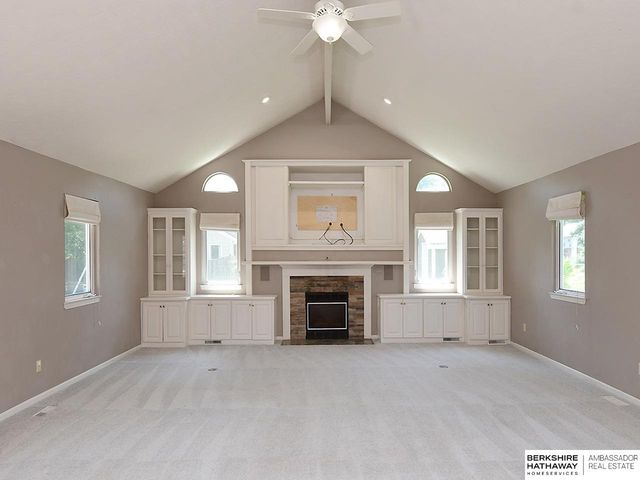 7821 Lake Street, Lincoln, NE 68506