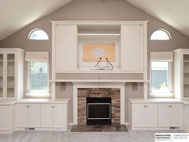 7821 Lake Street, Lincoln, NE 68506