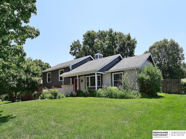 7821 Lake Street, Lincoln, NE 68506