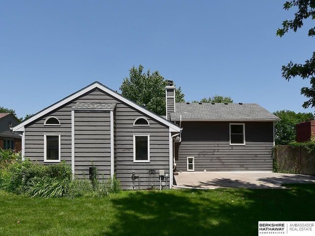 7821 Lake Street, Lincoln, NE 68506