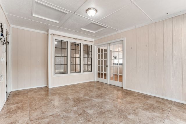 1021 Auburn Drive, Arlington, TX 76012