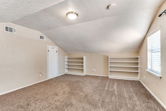 1021 Auburn Drive, Arlington, TX 76012