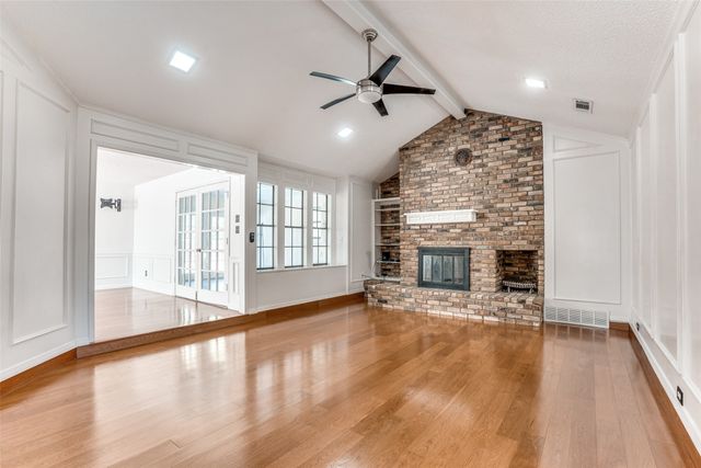 1021 Auburn Drive, Arlington, TX 76012