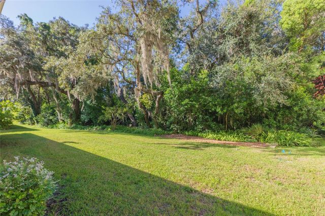 35224 WHISPERING PINES DRIVE, Zephyrhills, FL 33541