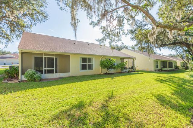 35224 WHISPERING PINES DRIVE, Zephyrhills, FL 33541