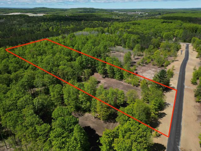 1128 E Solaris Way, Maple City, MI 49664