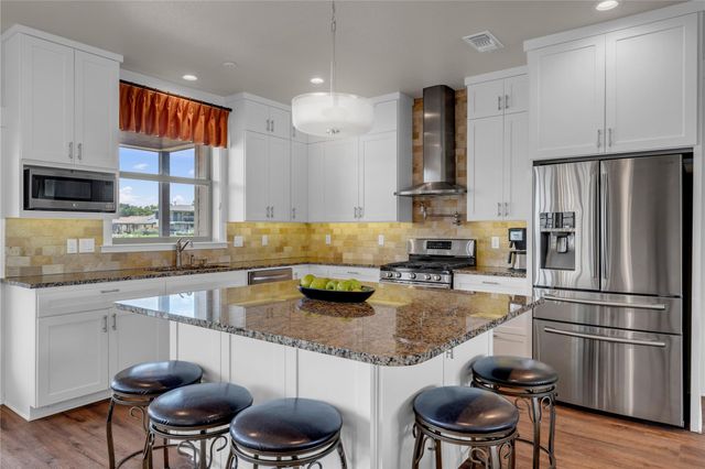 336 Park Lane LN, Sunrise Beach, TX 78643