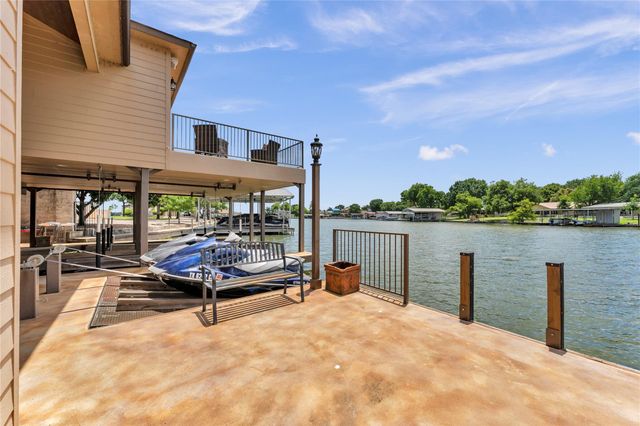 336 Park Lane LN, Sunrise Beach, TX 78643
