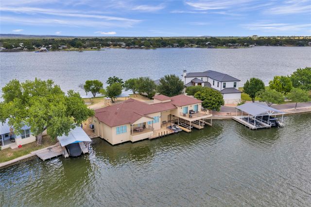336 Park Lane LN, Sunrise Beach, TX 78643