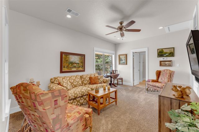336 Park Lane LN, Sunrise Beach, TX 78643