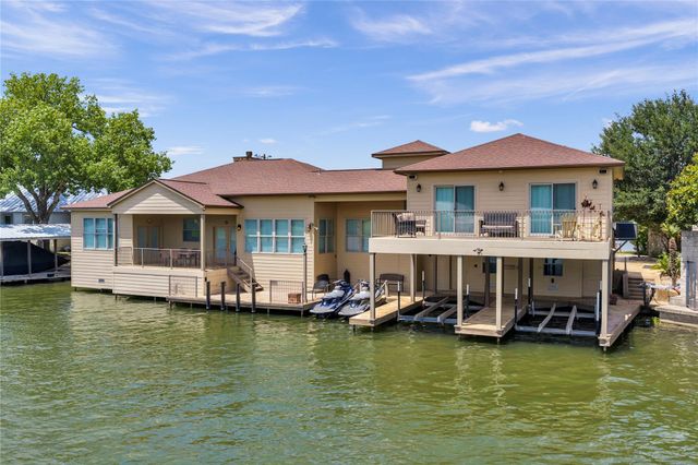336 Park Lane LN, Sunrise Beach, TX 78643