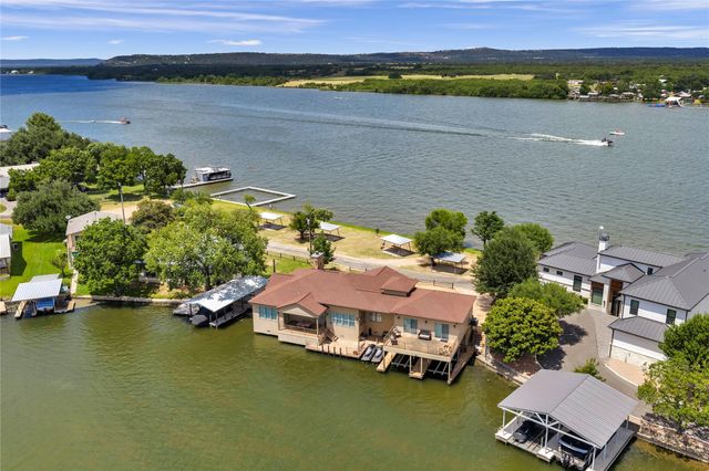 336 Park Lane LN, Sunrise Beach, TX 78643