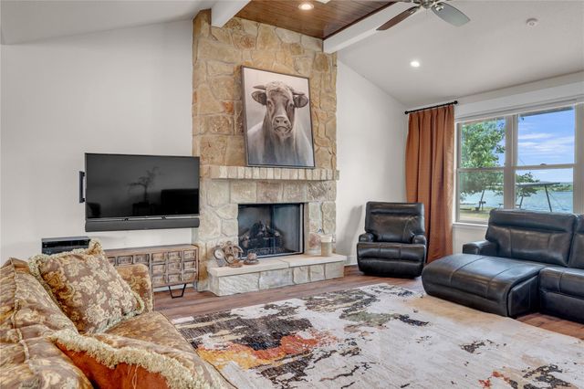 336 Park Lane LN, Sunrise Beach, TX 78643