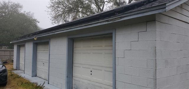 19 12th Avenue N, Texas City, TX 77590